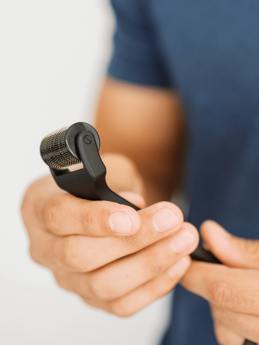 Supply Beard Matte Black Activating Beard Roller