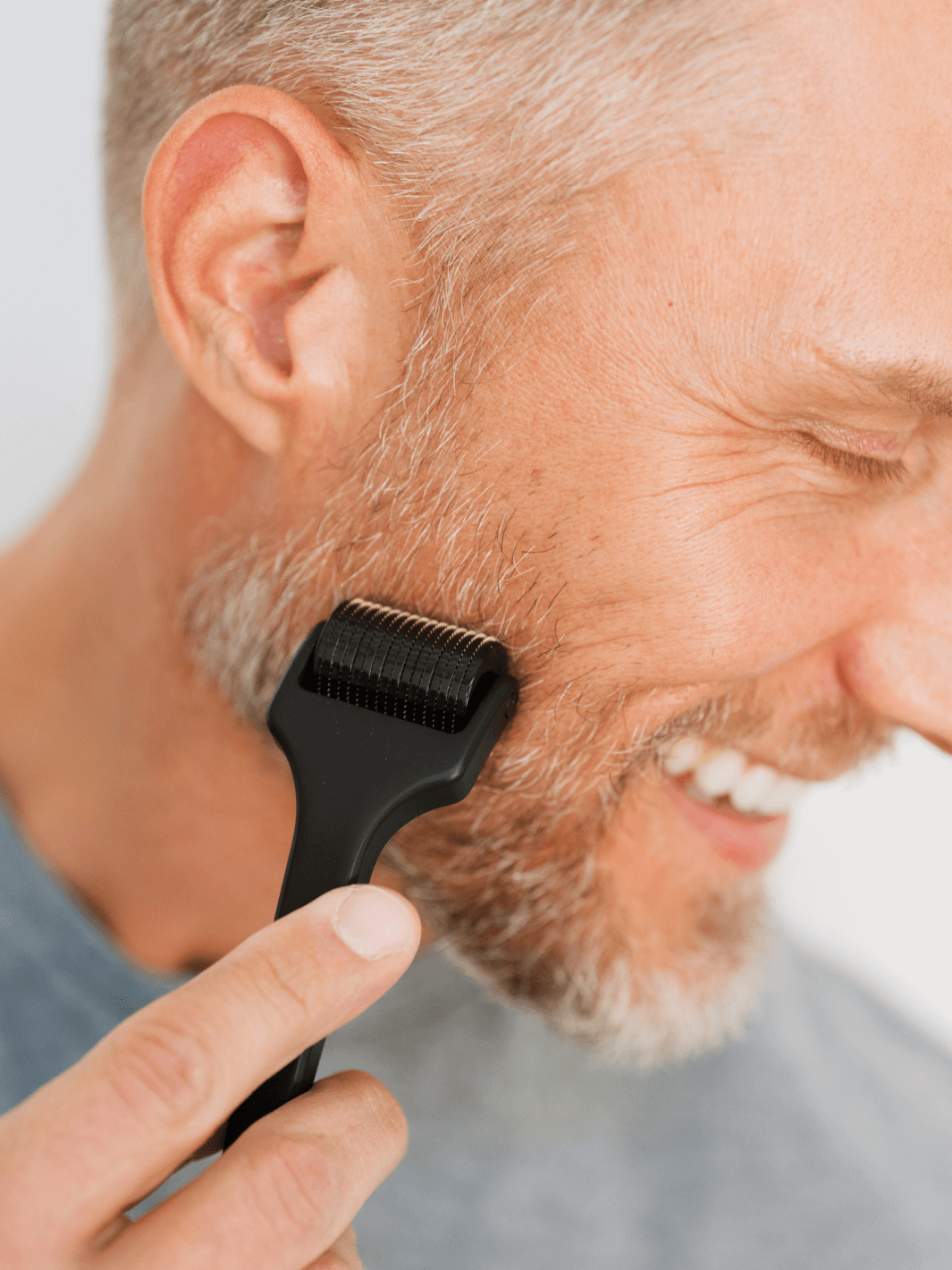 Supply Beard Matte Black Activating Beard Roller