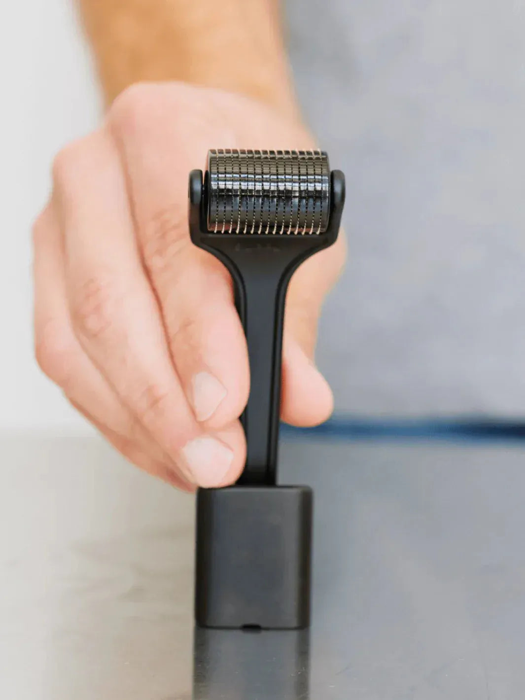 Supply Beard Activating Beard Roller Stand